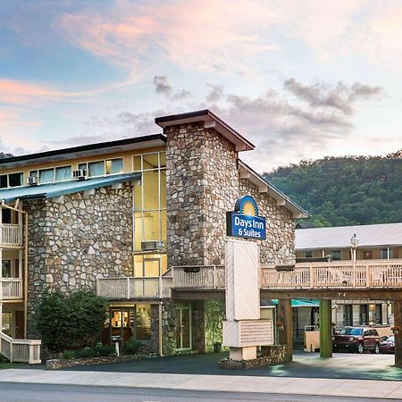 Days Inn & Suites By Wyndham Downtown Gatlinburg Parkway Ngoại thất bức ảnh