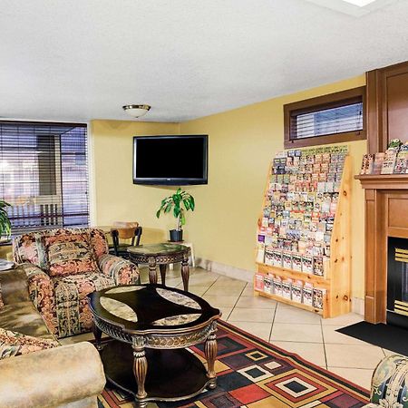 Days Inn & Suites By Wyndham Downtown Gatlinburg Parkway Ngoại thất bức ảnh