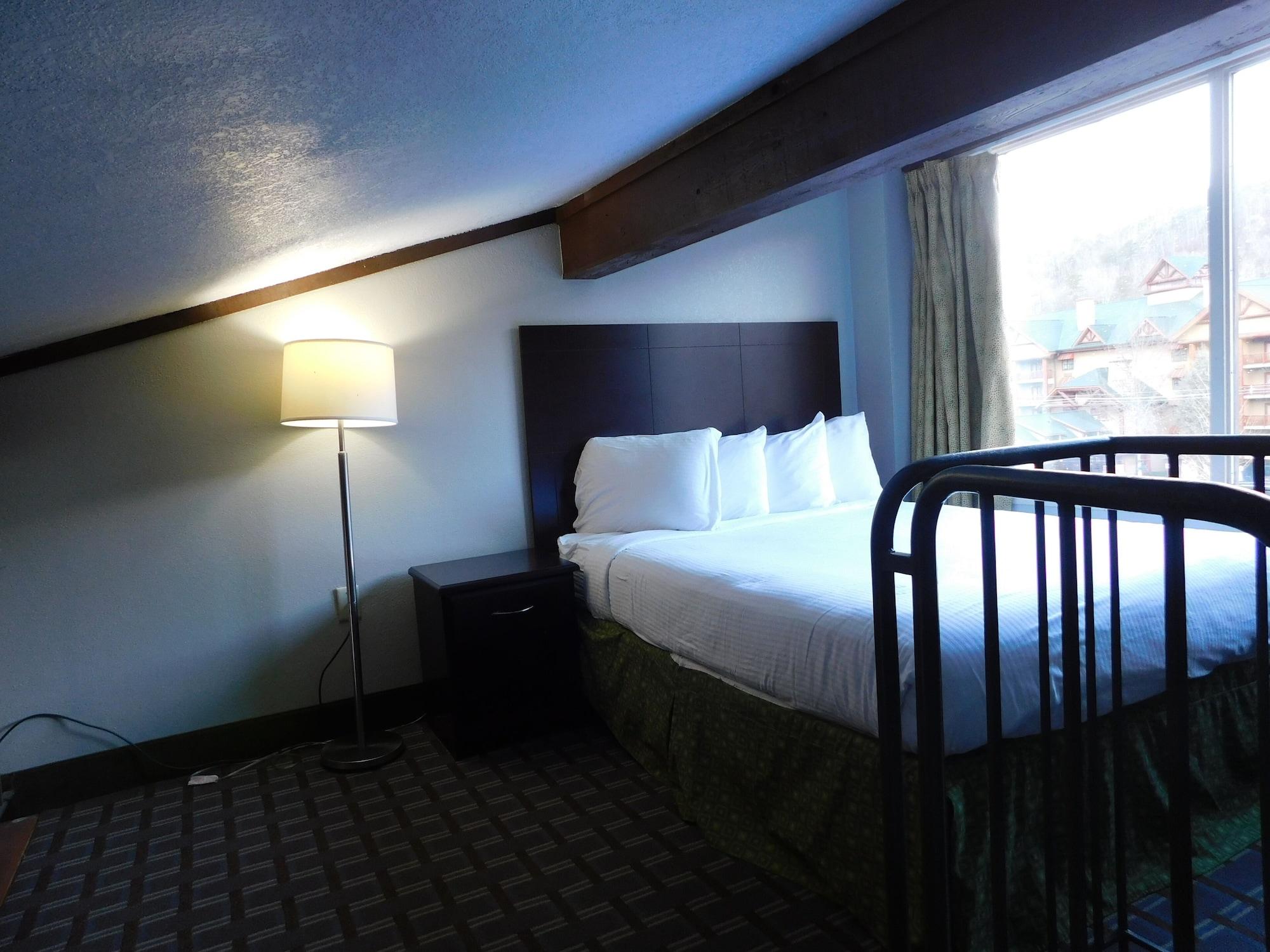 Days Inn & Suites By Wyndham Downtown Gatlinburg Parkway Ngoại thất bức ảnh