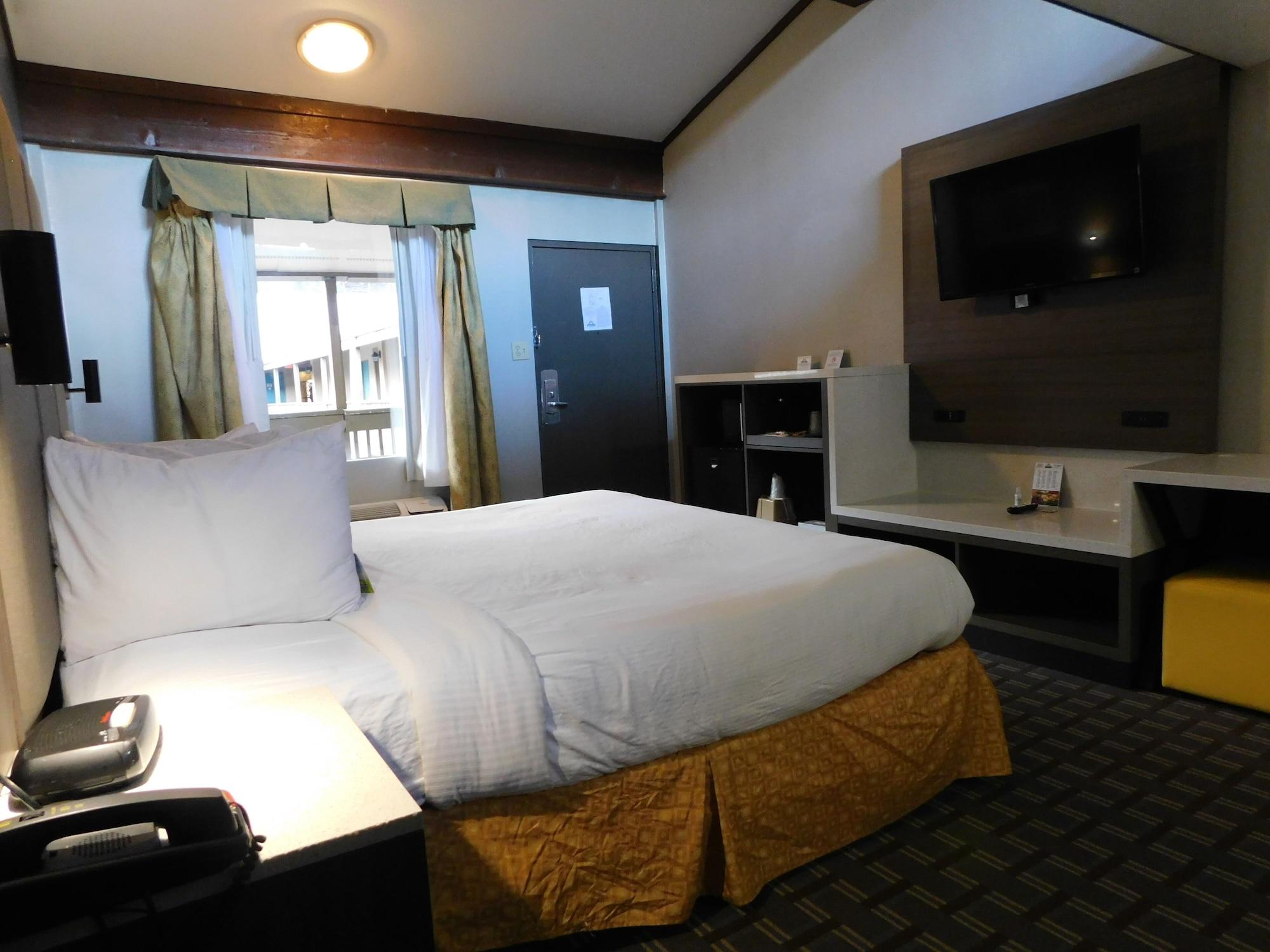Days Inn & Suites By Wyndham Downtown Gatlinburg Parkway Ngoại thất bức ảnh