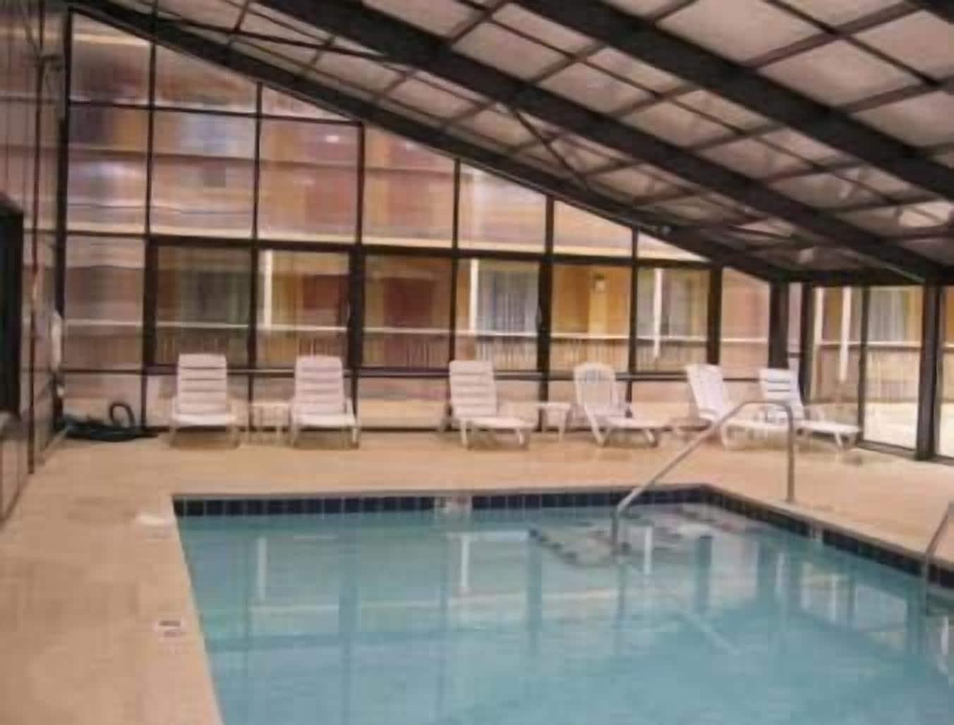 Days Inn & Suites By Wyndham Downtown Gatlinburg Parkway Ngoại thất bức ảnh