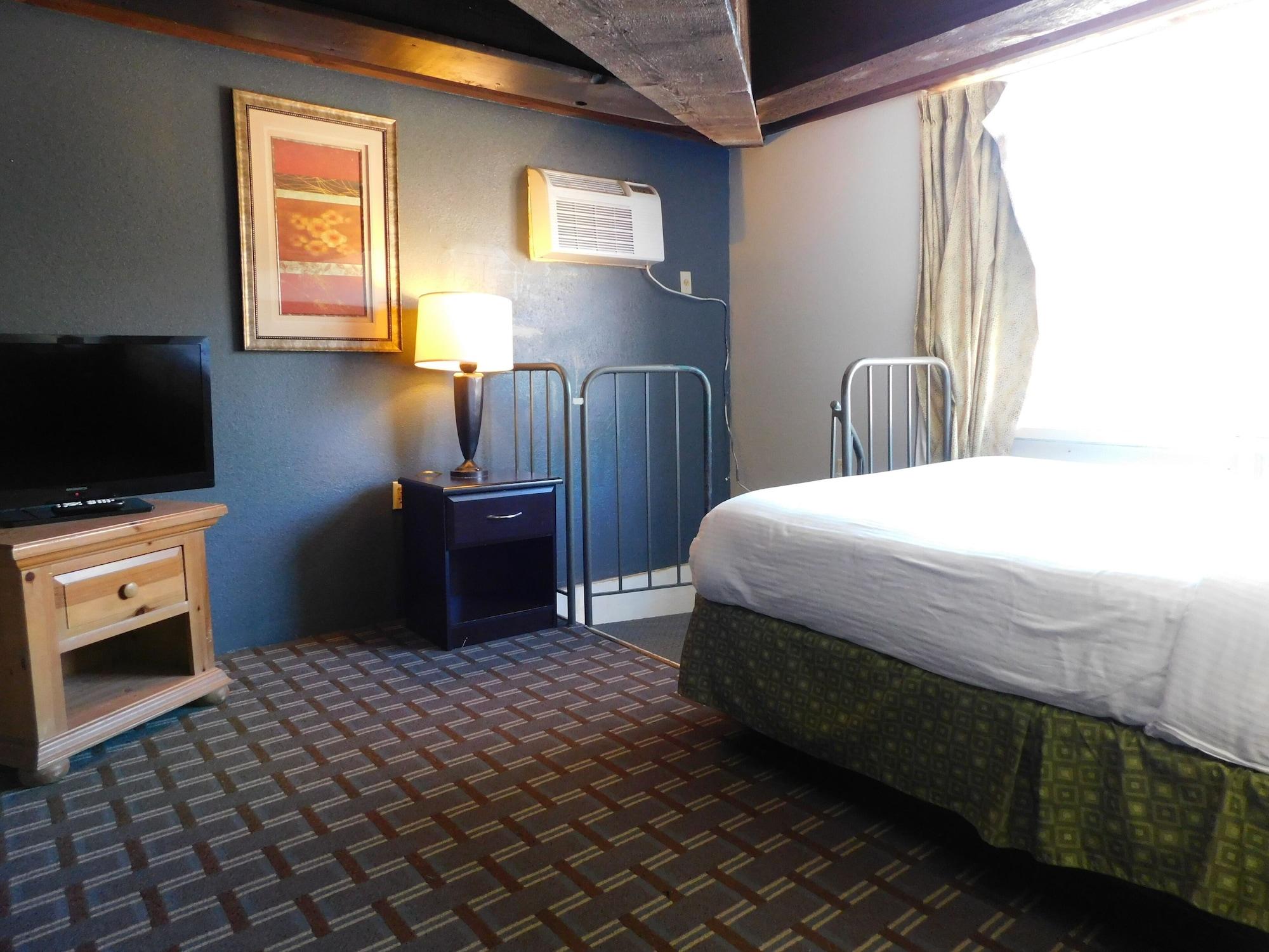 Days Inn & Suites By Wyndham Downtown Gatlinburg Parkway Ngoại thất bức ảnh