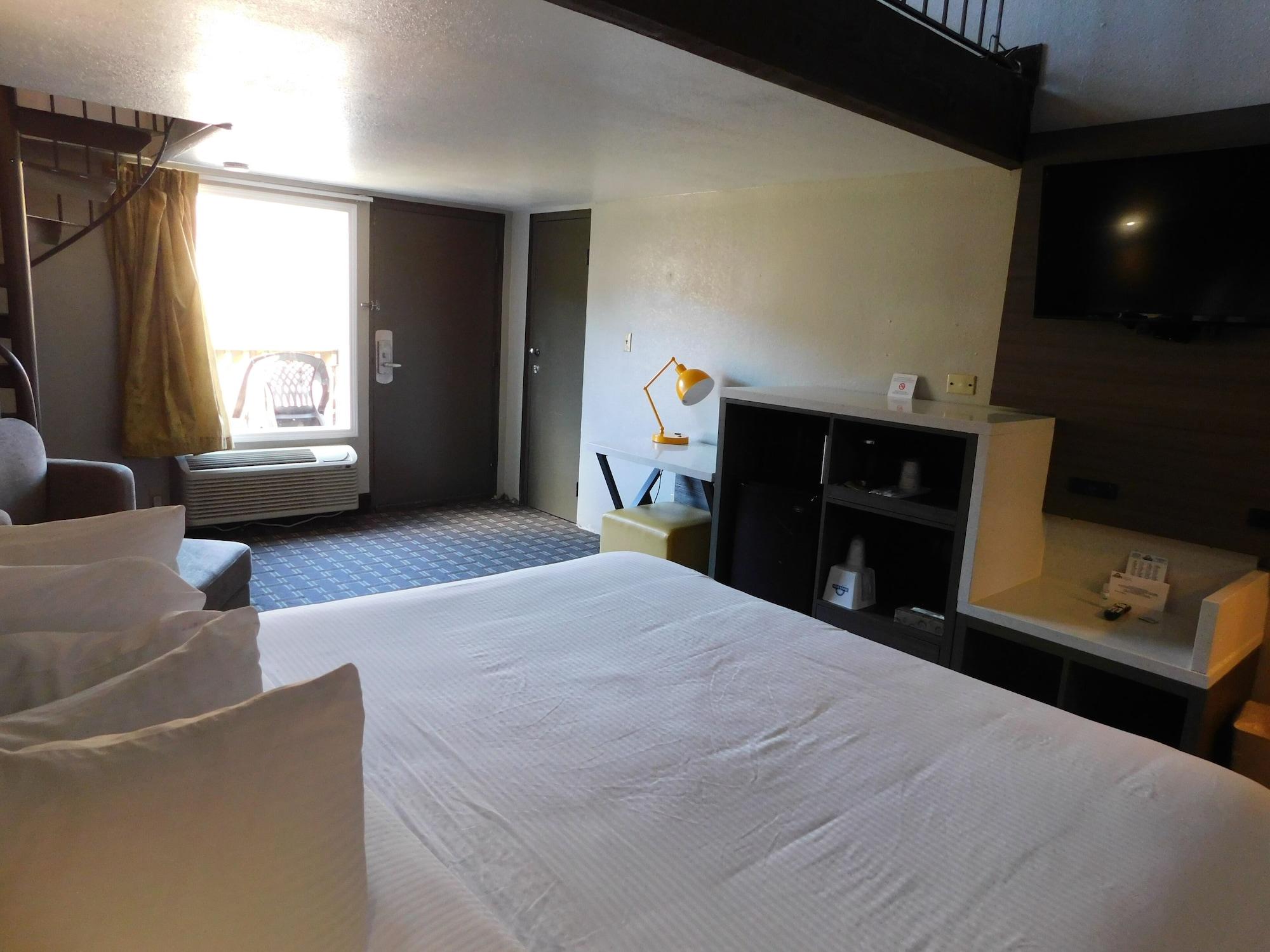 Days Inn & Suites By Wyndham Downtown Gatlinburg Parkway Ngoại thất bức ảnh
