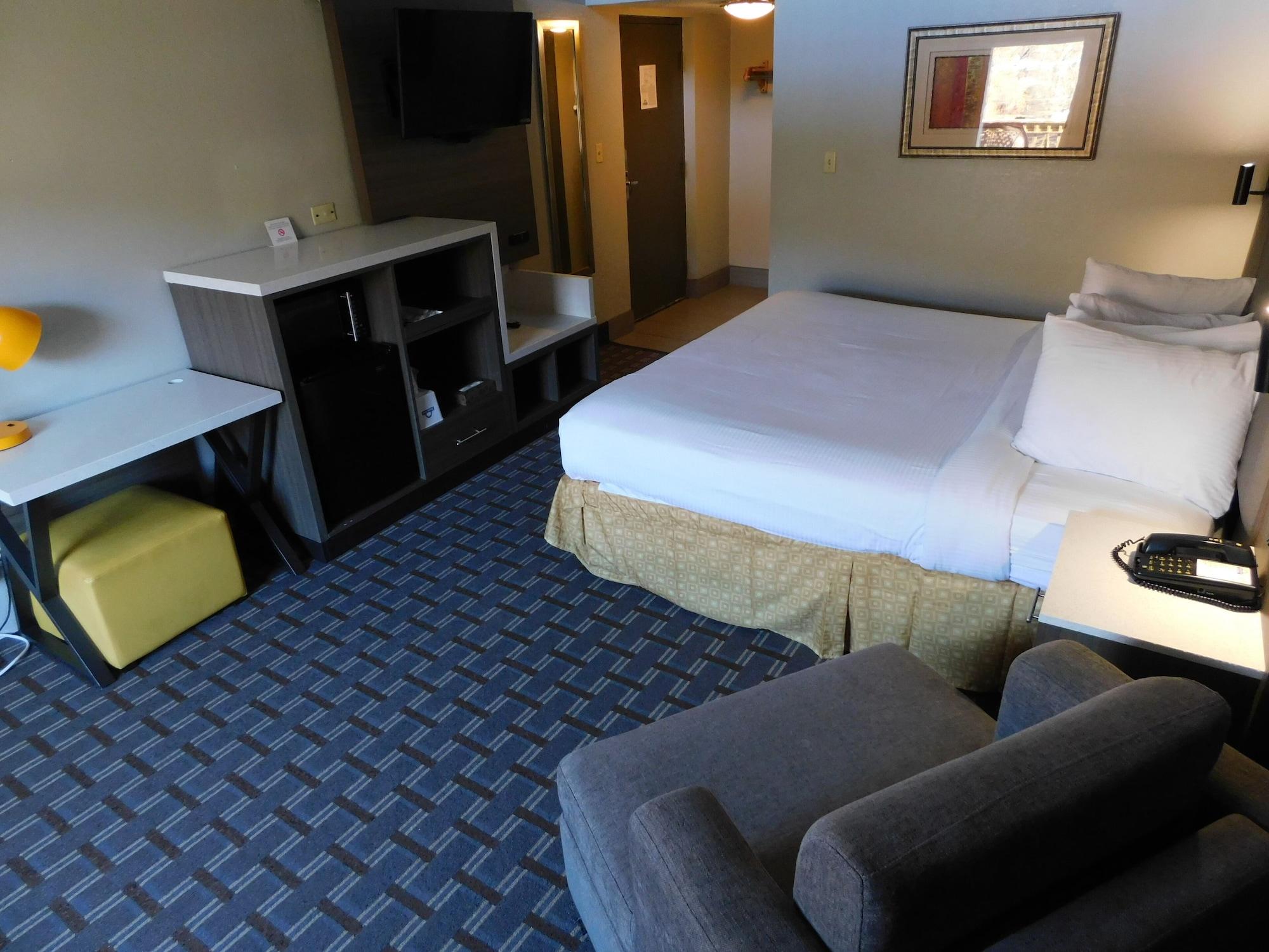 Days Inn & Suites By Wyndham Downtown Gatlinburg Parkway Ngoại thất bức ảnh