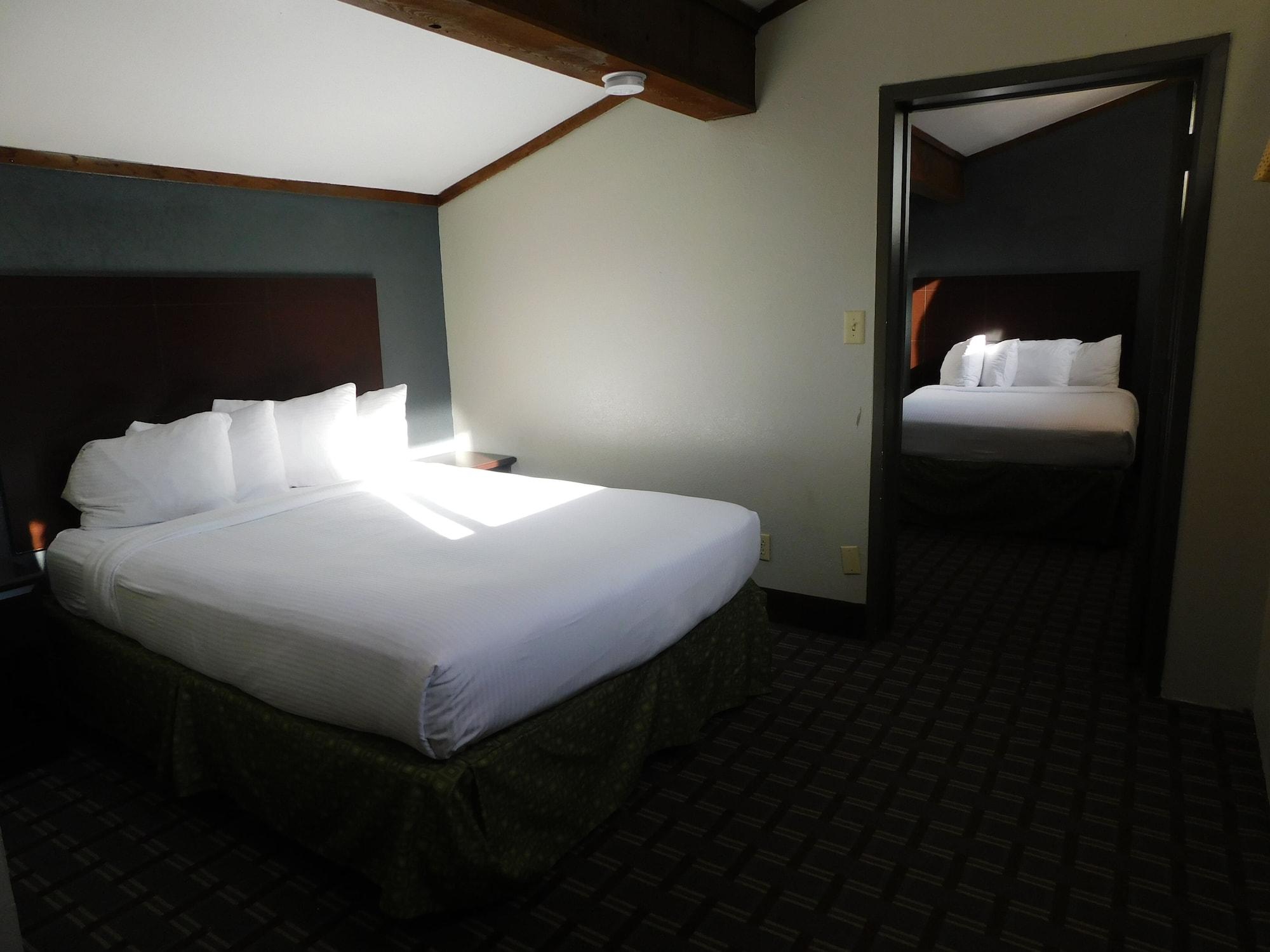 Days Inn & Suites By Wyndham Downtown Gatlinburg Parkway Ngoại thất bức ảnh