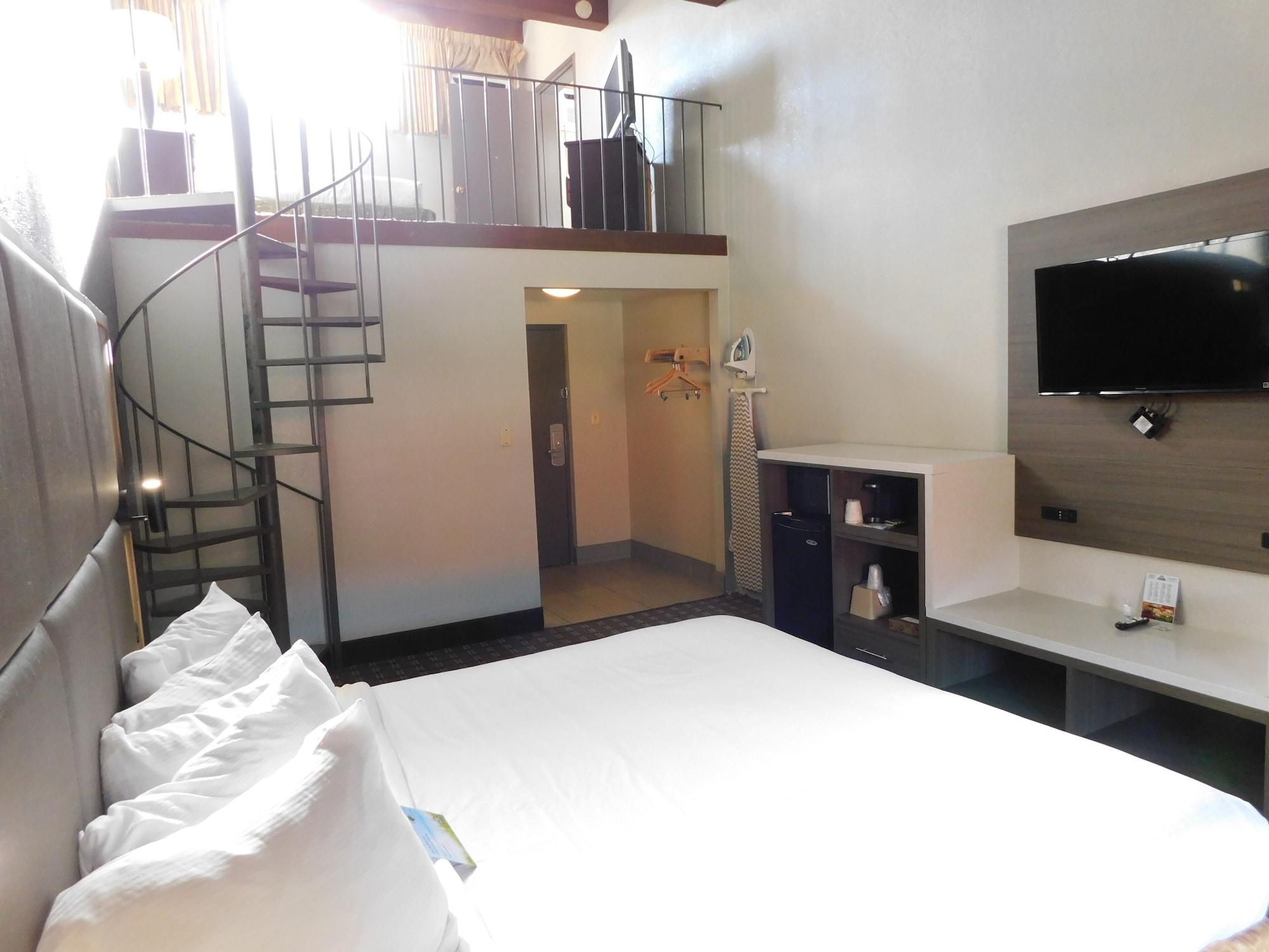 Days Inn & Suites By Wyndham Downtown Gatlinburg Parkway Ngoại thất bức ảnh