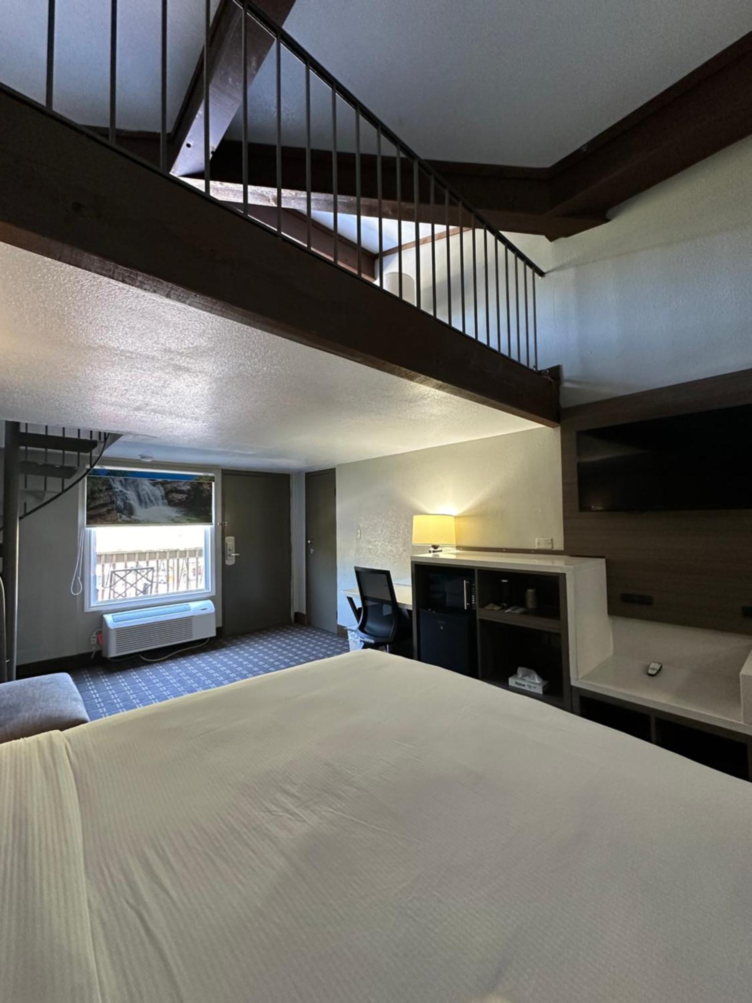 Days Inn & Suites By Wyndham Downtown Gatlinburg Parkway Ngoại thất bức ảnh