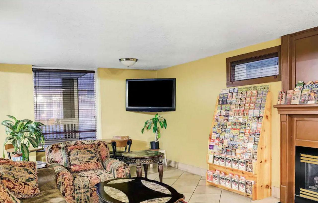 Days Inn & Suites By Wyndham Downtown Gatlinburg Parkway Ngoại thất bức ảnh